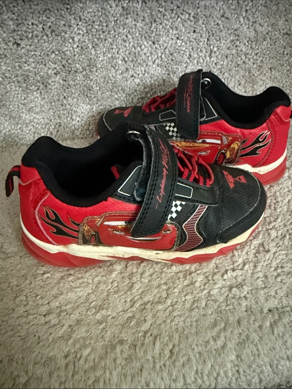 Cars Little Boys Light Up Sneakers -size 10 Lightning McQueen